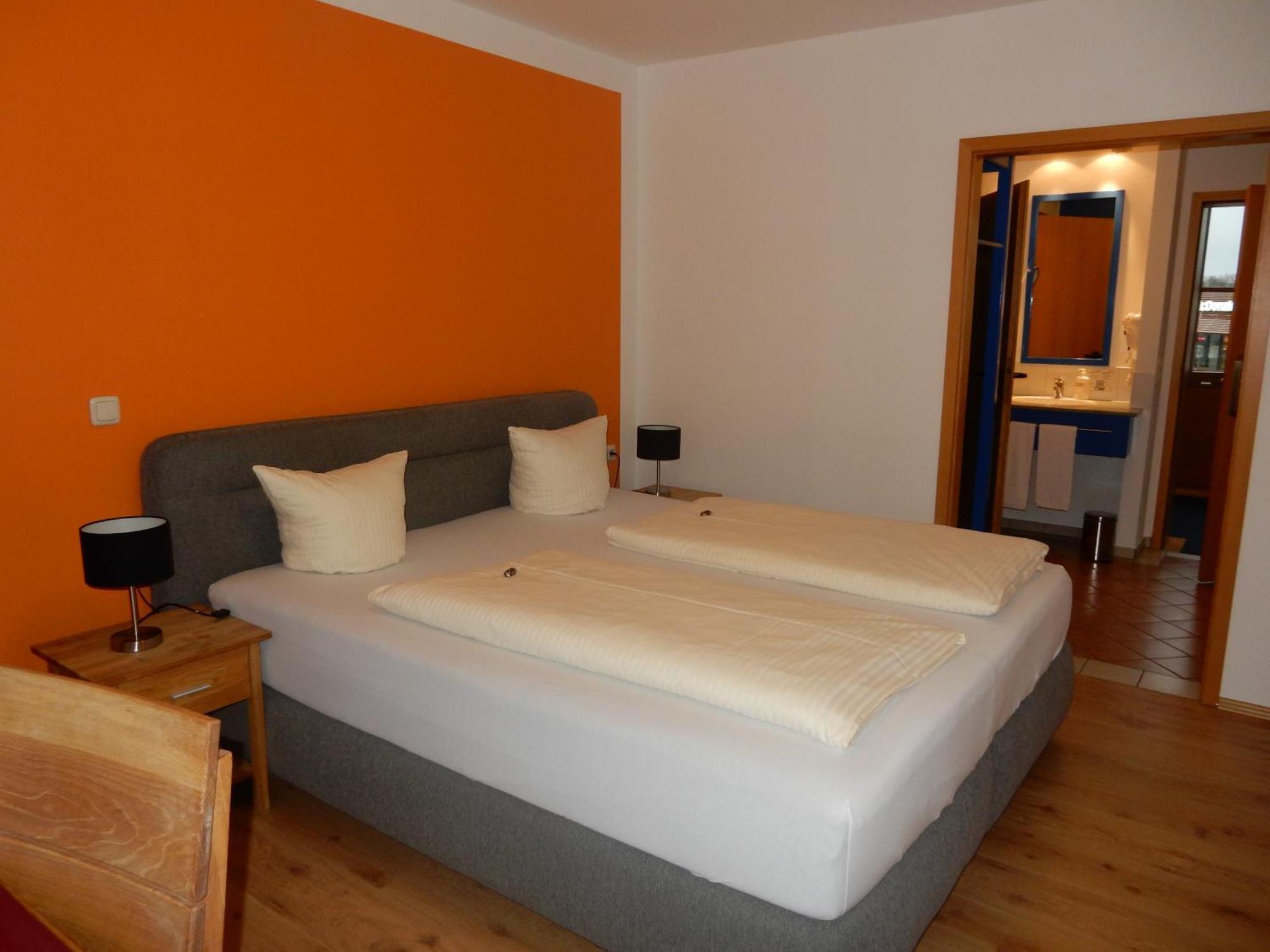 Hotel Frankenhoehe Aurach الغرفة الصورة
