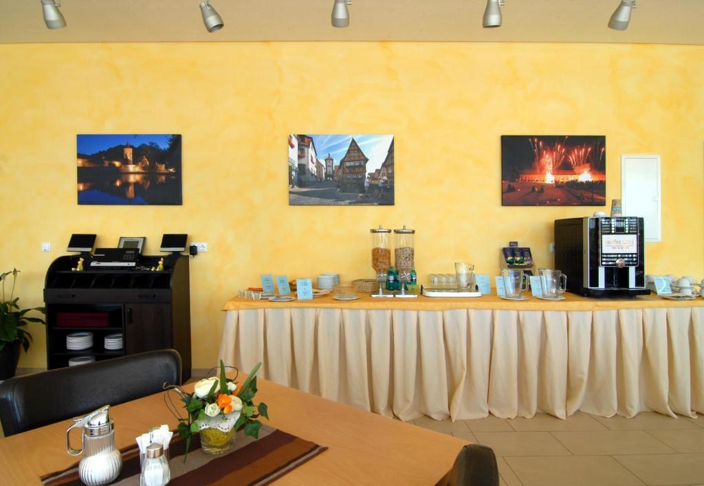 Hotel Frankenhoehe Aurach المظهر الخارجي الصورة